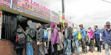 Puno: Turistas extranjeros reactivan el turismo en el Lago Titicaca
